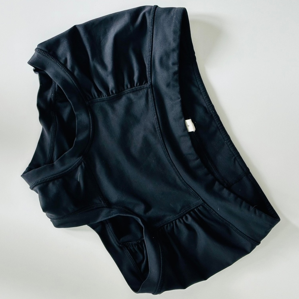 Lulu Lemon - Picture 2 of 2